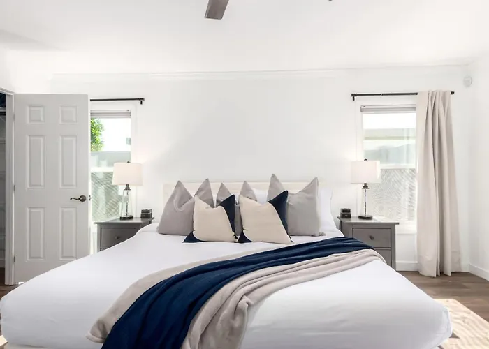 New - The Desert Bloomhouse With Heated Pool Holiday home *