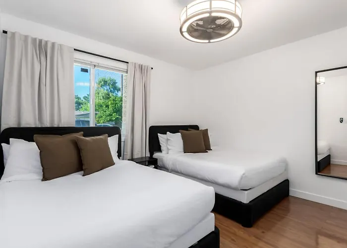 Holiday home New - The Desert Bloomhouse With Heated Pool *