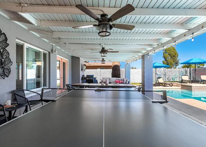 Holiday home New - The Desert Bloomhouse With Heated Pool *