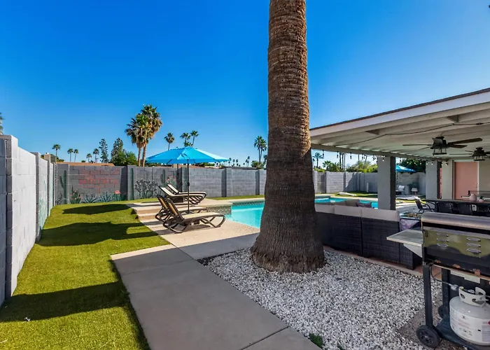 Holiday home New - The Desert Bloomhouse With Heated Pool *